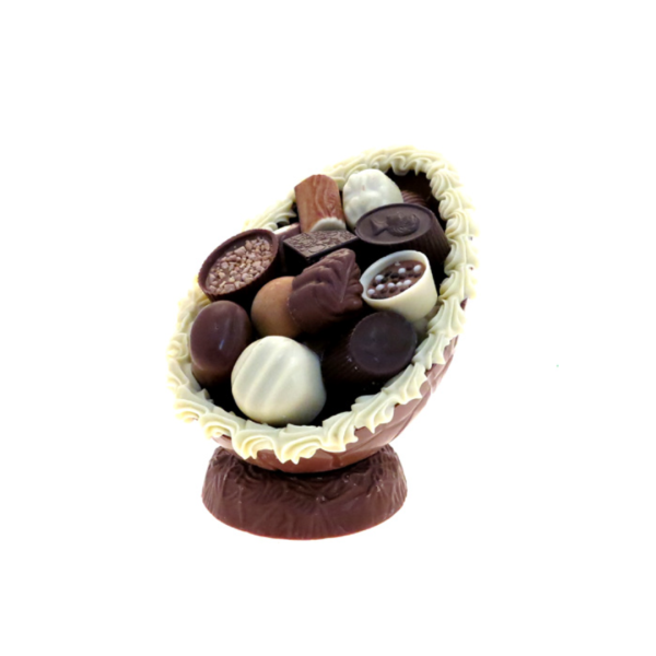 Luxe Paasei op Chocolade Nest met Witte Rand 500 gr